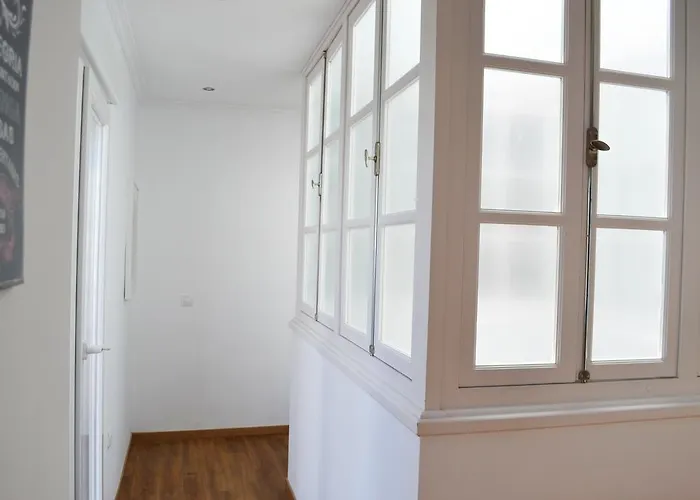 Atico Fenicia * Καντίζ